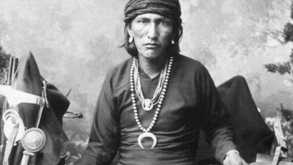 The Squash Blossom Necklace – Its Appeal and History